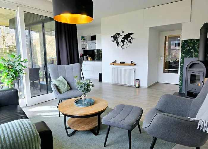 Ferienwohnung Fuchsbau Mit Kamin & Terrasse & Hunde